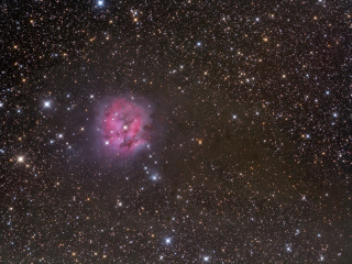 A Selyemgubó-köd - IC 5146